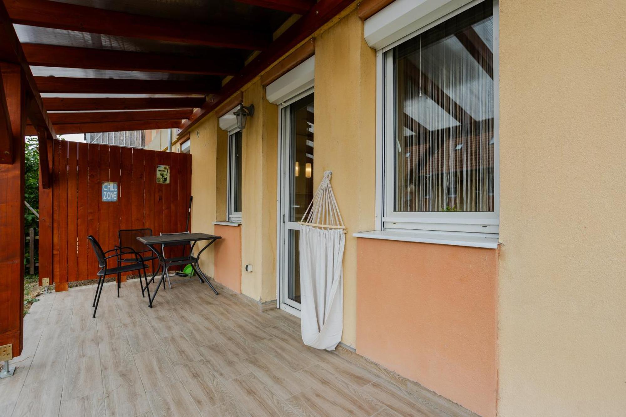 Ferienwohnung Six Corners - Sunny Corner Pécs Exterior foto